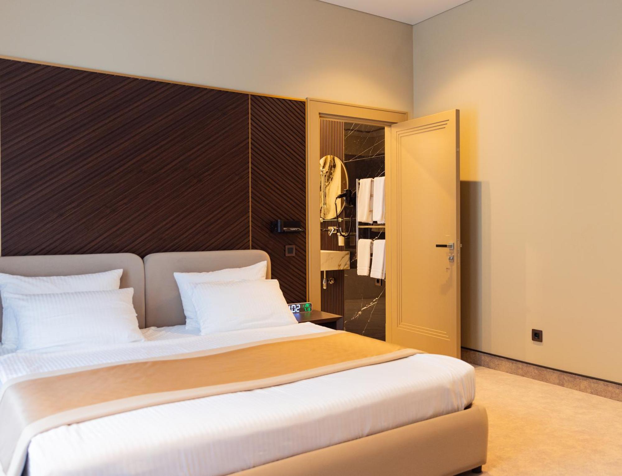 Park Hotel Bristol Uzhhorod Quarto foto