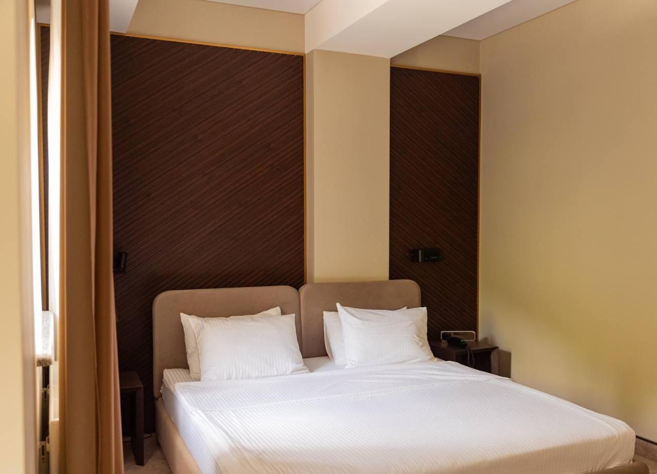 Park Hotel Bristol Uzhhorod Quarto foto